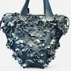 NWT Kee and Locke Large Floral Applique Genuine Leather Tote Bag in Slate Blue
